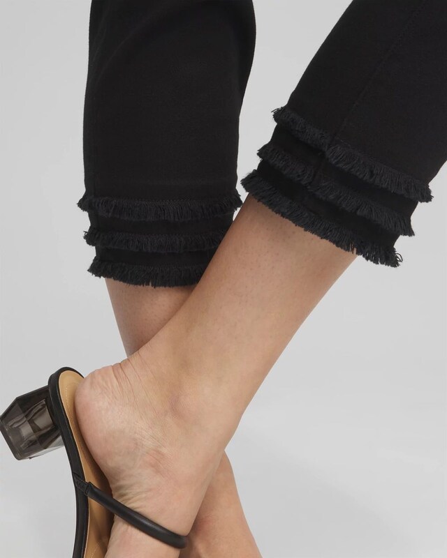 21 Triple Fray Pull-on Capris - image 4
